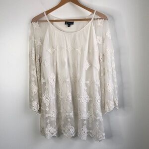 Verona ivory lace pullover blouse